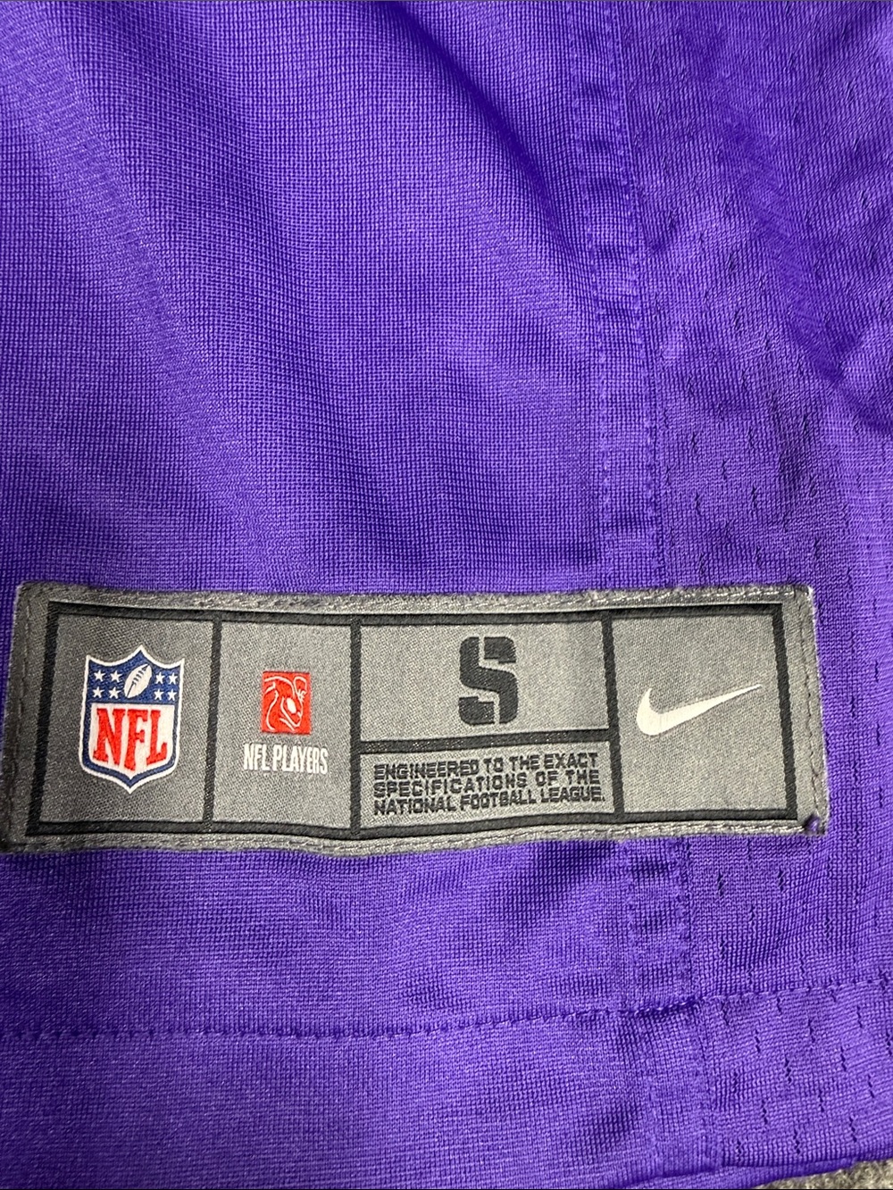 Nike Purple Vikings #18 Jefferson Football Jersey with White & Gold Accents - Picture 5 of 8